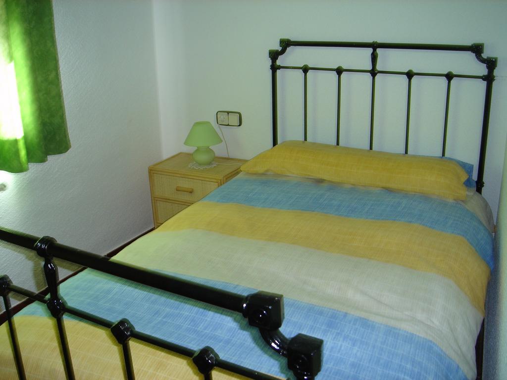 Apartamentos Serrano Ribatajada Exteriör bild