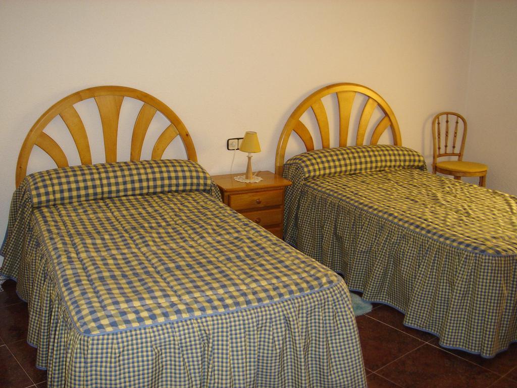 Apartamentos Serrano Ribatajada Exteriör bild