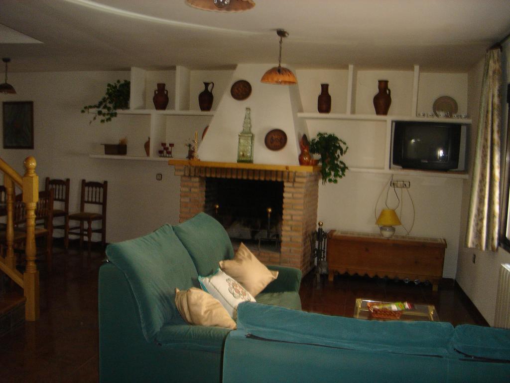 Apartamentos Serrano Ribatajada Exteriör bild