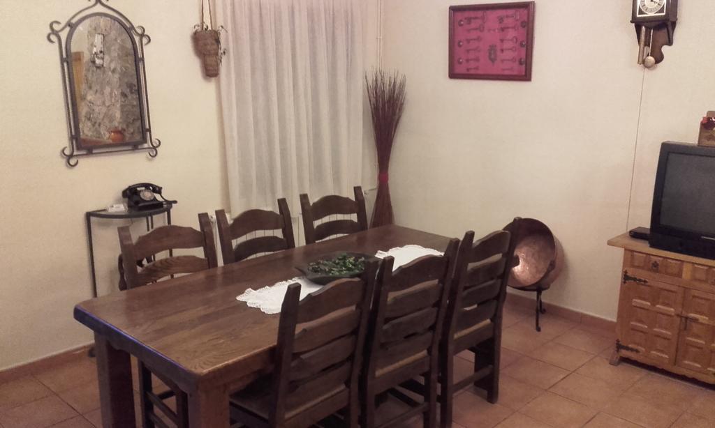 Apartamentos Serrano Ribatajada Exteriör bild